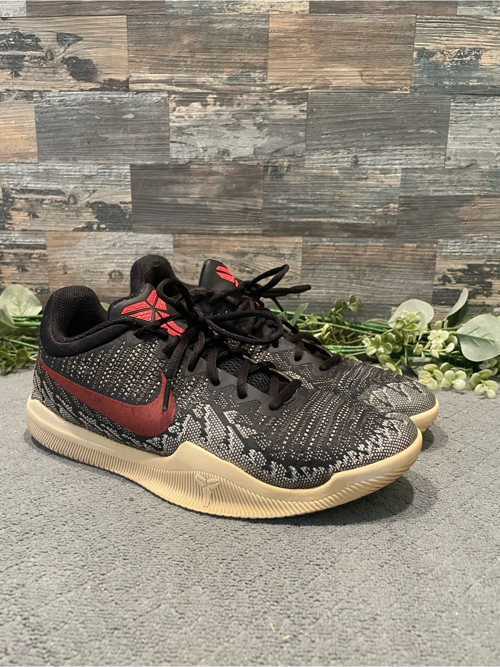 Nike Kobe Mamba Rage "Bright Crimson" Sneakers Size 9 Men's